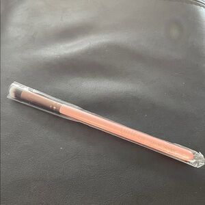 Luxie 209 Large Shader Makeup Brush, New